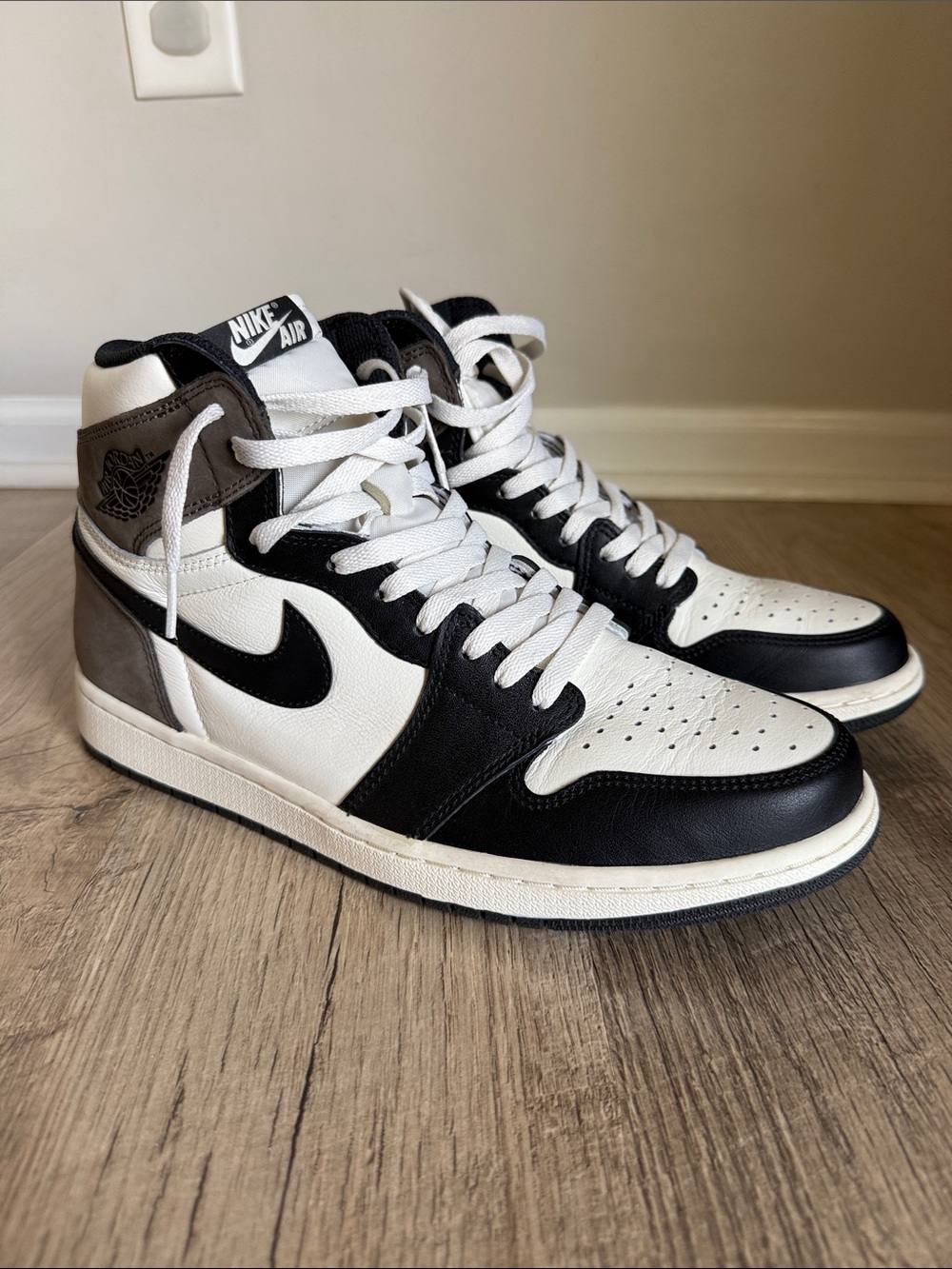 Nike | Air Jordan 1 Retro High OG “Dark Mocha”